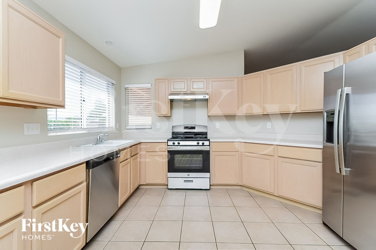 9969 E Moonstruck Way - Photo 6 of 15