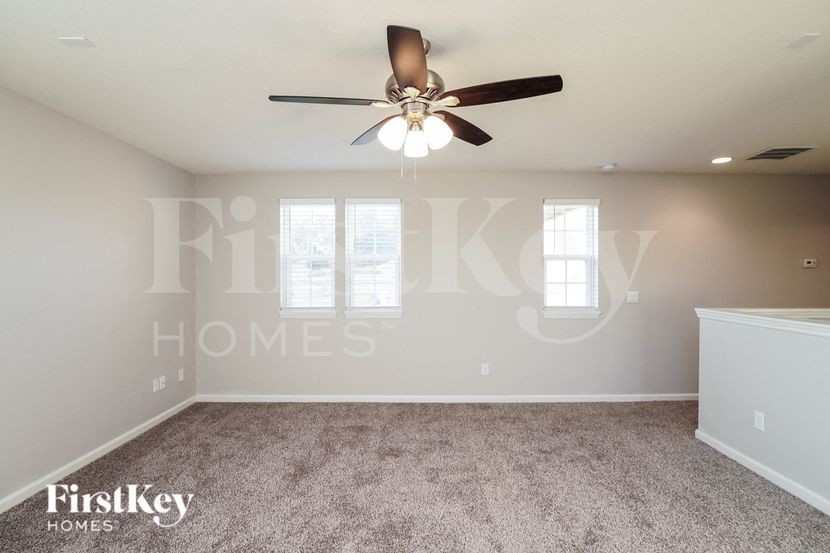 3708 Statham Dr - Photo 5 of 15