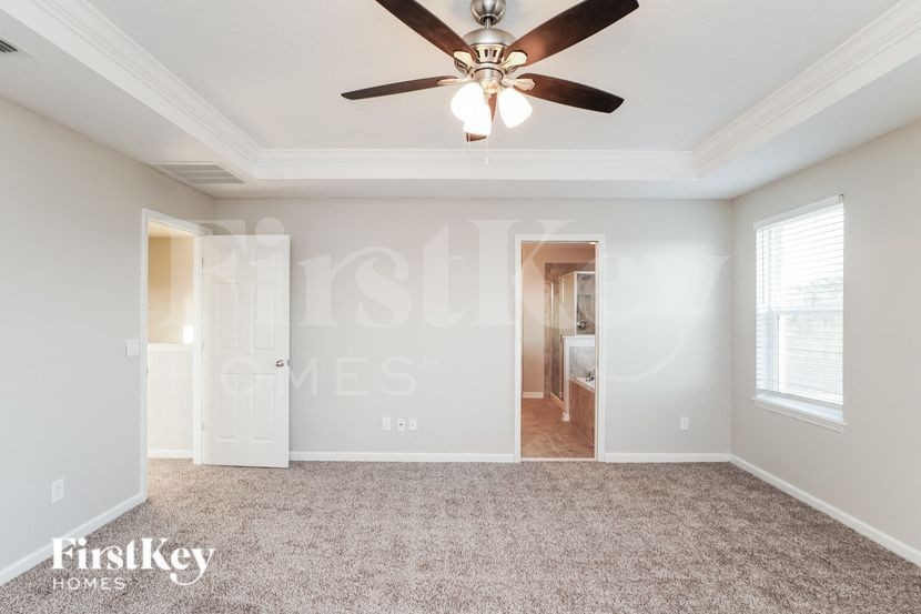 3708 Statham Dr - Photo 6 of 15