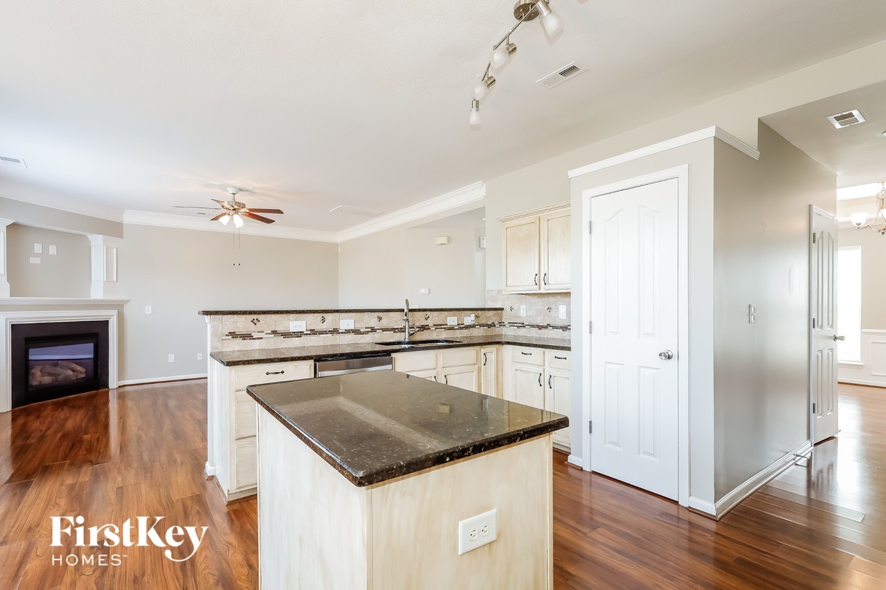 16051 Stuarts Draft Ct - Photo 6 of 15