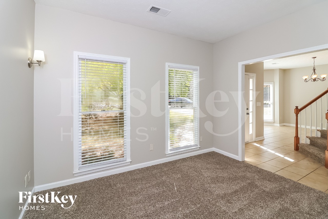 3791 Seasons Dr Nw - Photo 5 of 15