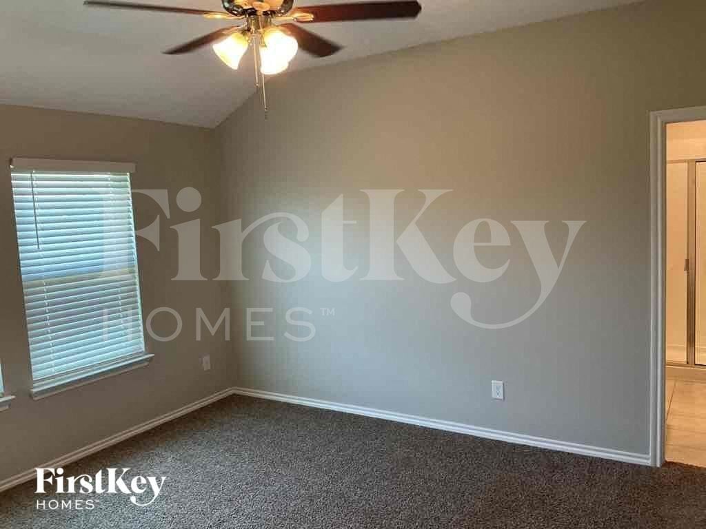 1816 Tulipwood Dr - Photo 7 of 9