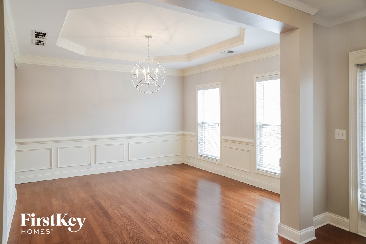 842 Bishops Run Ln - Photo 4 of 15