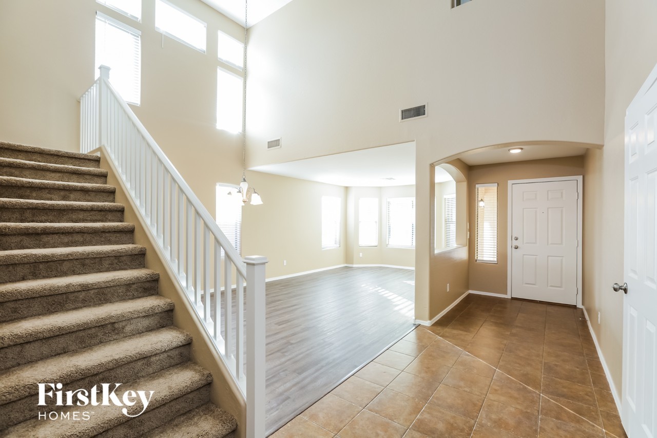 45742 W Long Way - Photo 3 of 15