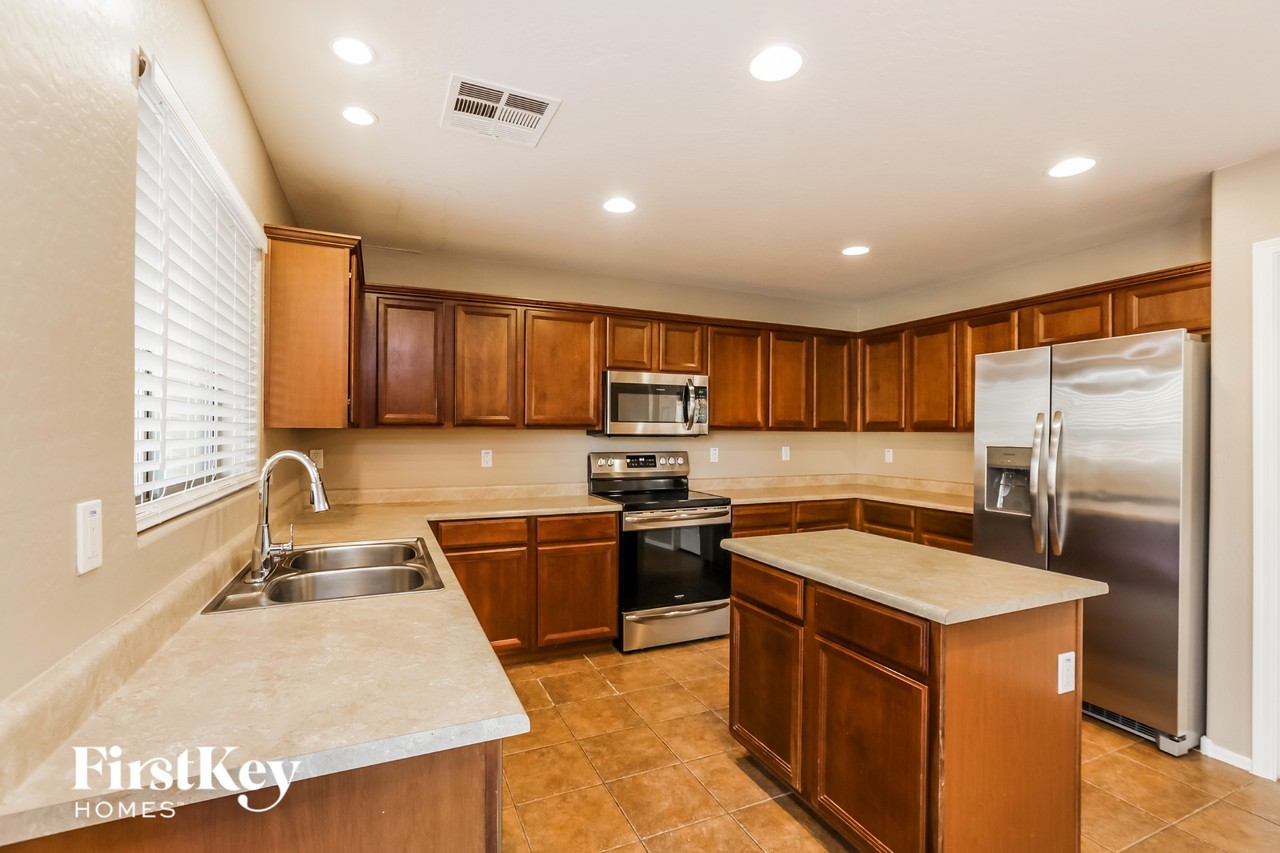 45742 W Long Way - Photo 5 of 15