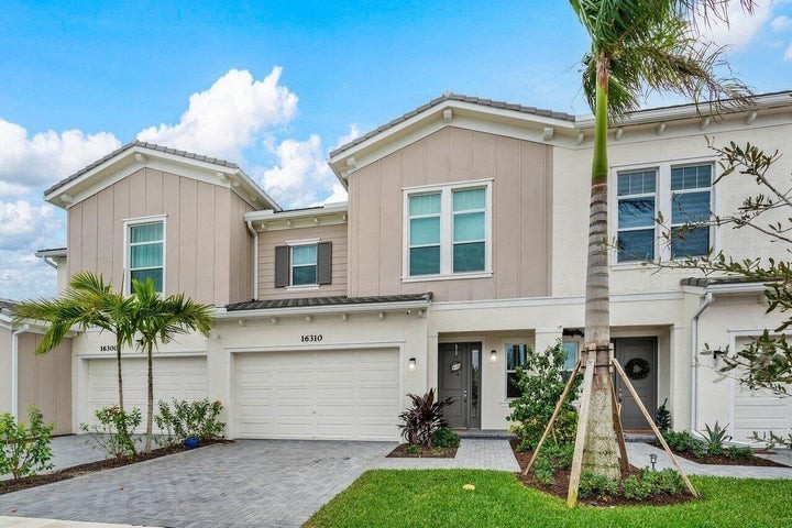 16310 Oakview Drive - Photo 2 of 7