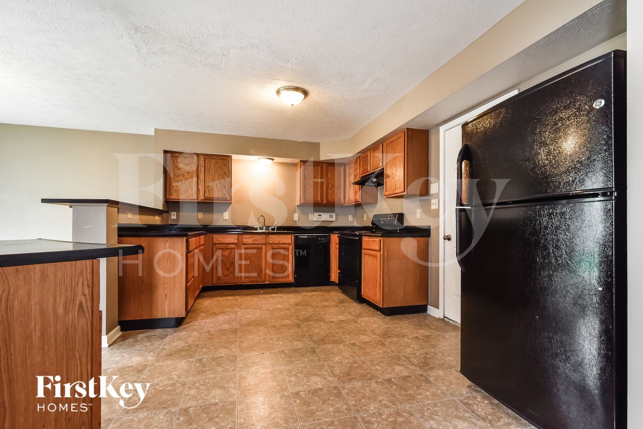 2914 Fetlock Pl - Photo 6 of 15
