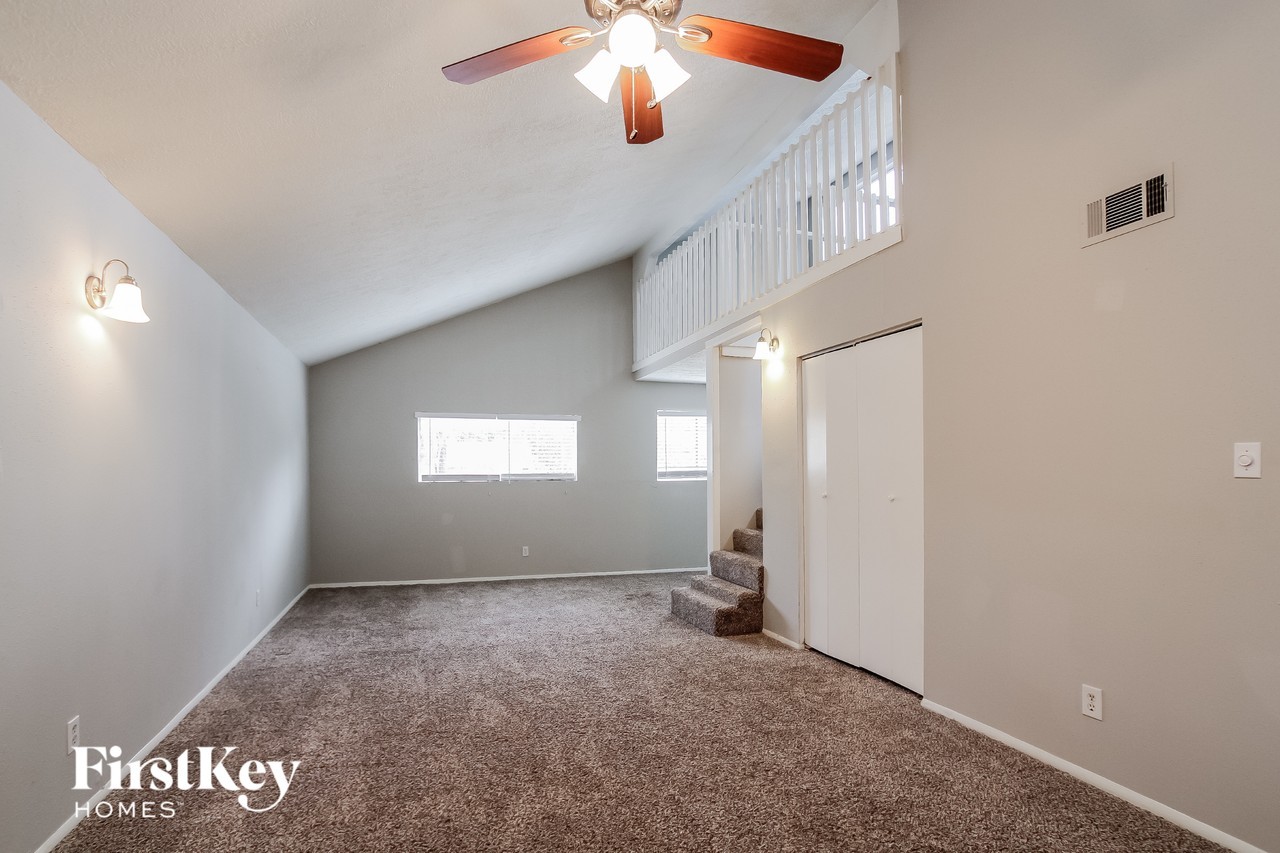 17803 S Cypress Villas Dr - Photo 4 of 15