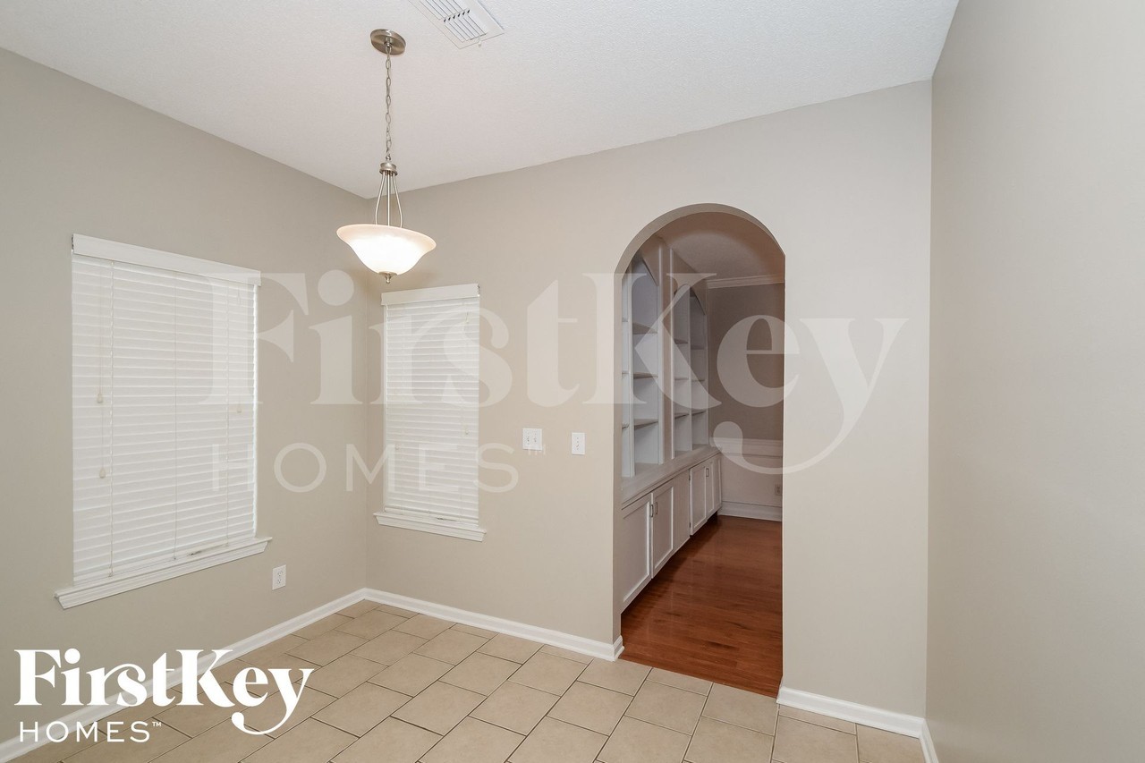 111 Meadow View Cir - Photo 5 of 15