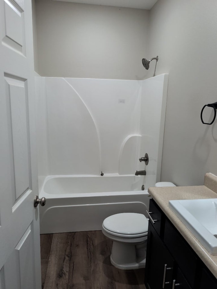 714 E Robinson Ave - Photo 5 of 5