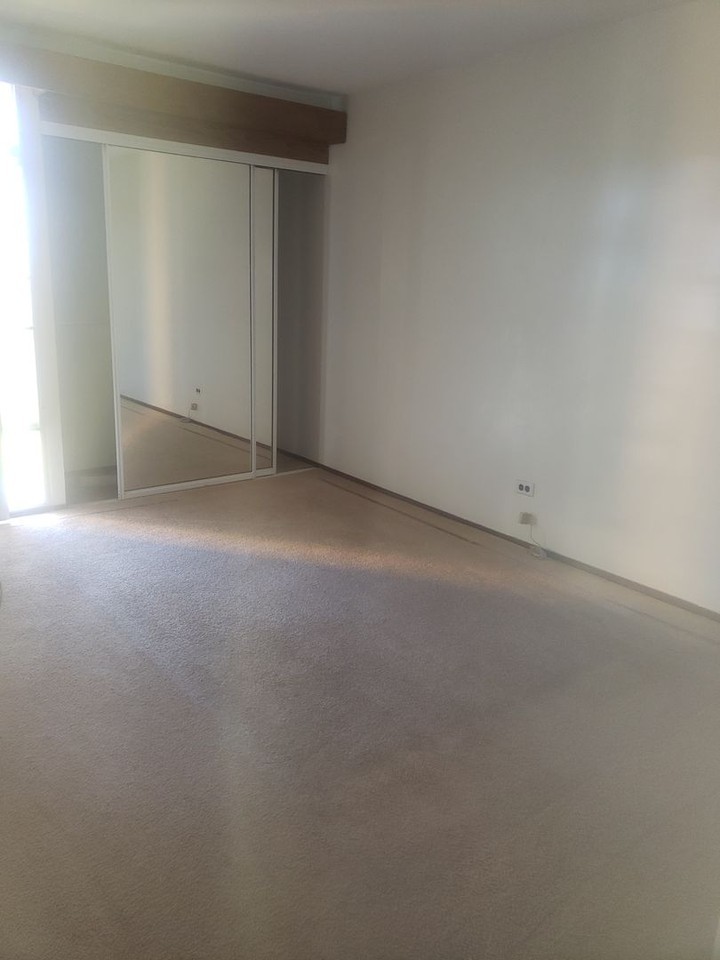 1515 Nuuanu Ave #853 - Photo 3 of 11