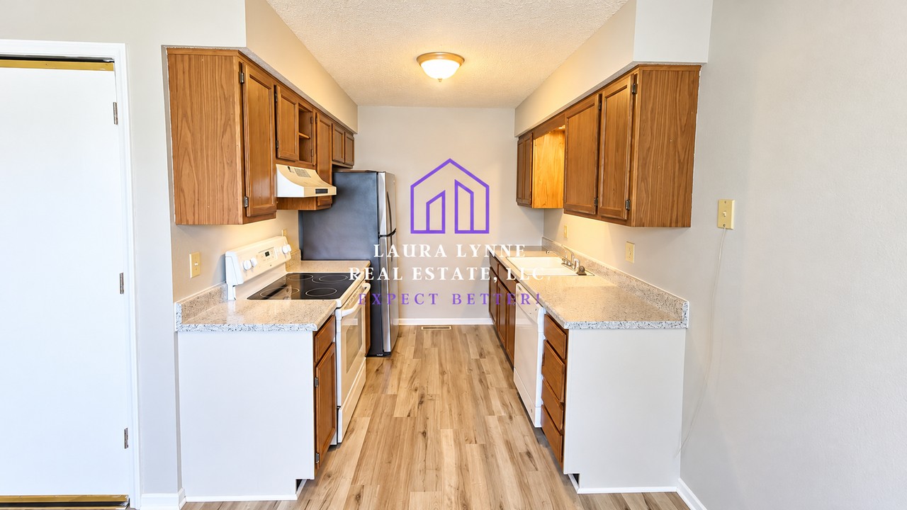 1702 S Swope Dr - Photo 5 of 21