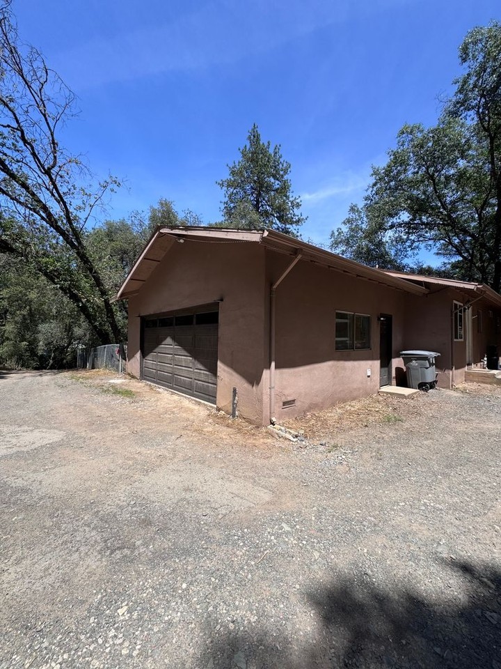 16109 16109 Bass Lake Rd. - Photo 2 of 12