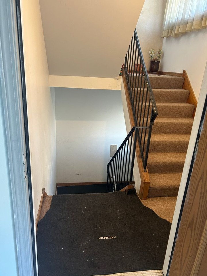 6449 S Central Ave - Photo 2 of 18
