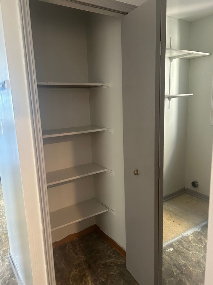 6449 S Central Ave - Photo 3 of 18