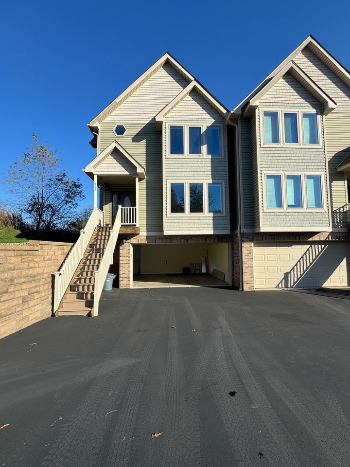 372 Cherokee Dr - Photo 6 of 50