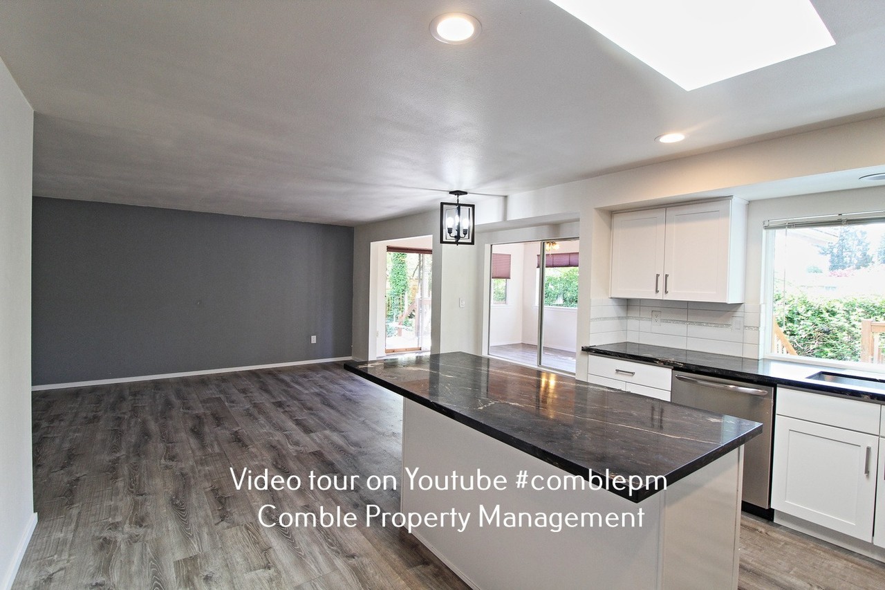 12626 Se 68th Pl - Photo 4 of 13