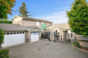 featured image of 7268 N Mercer Way