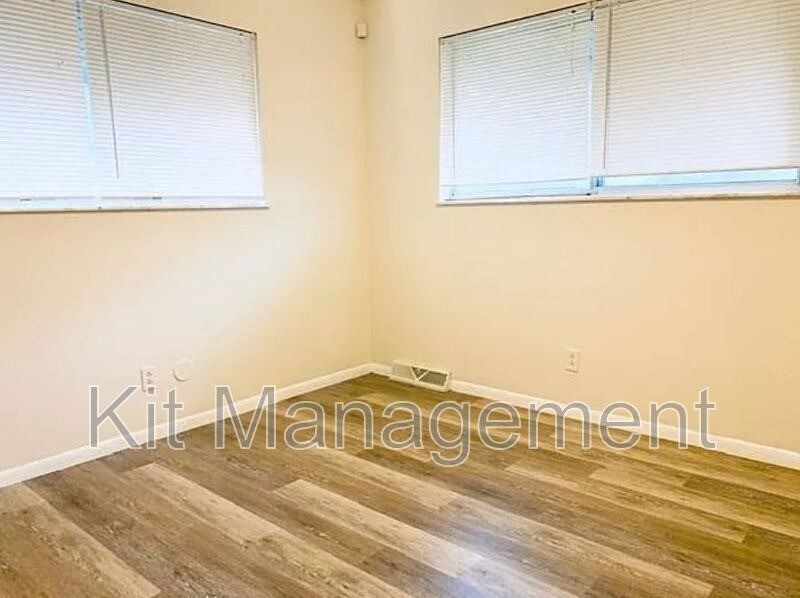 316 Waggoner Blvd - Photo 5 of 9