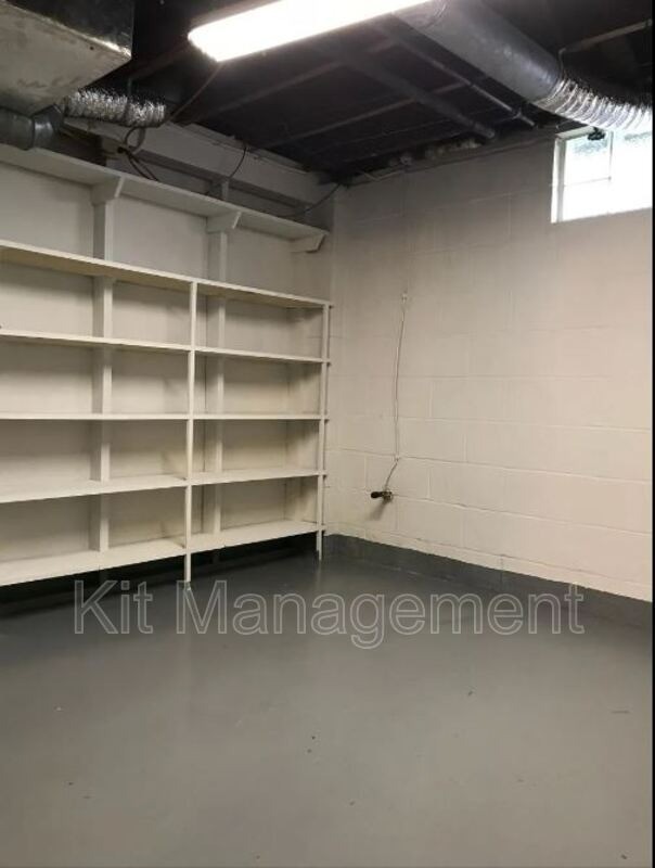 316 Waggoner Blvd - Photo 7 of 9