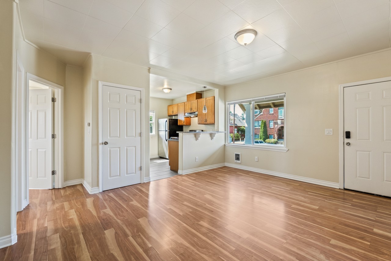 3901 Yakima Ave - Photo 2 of 19