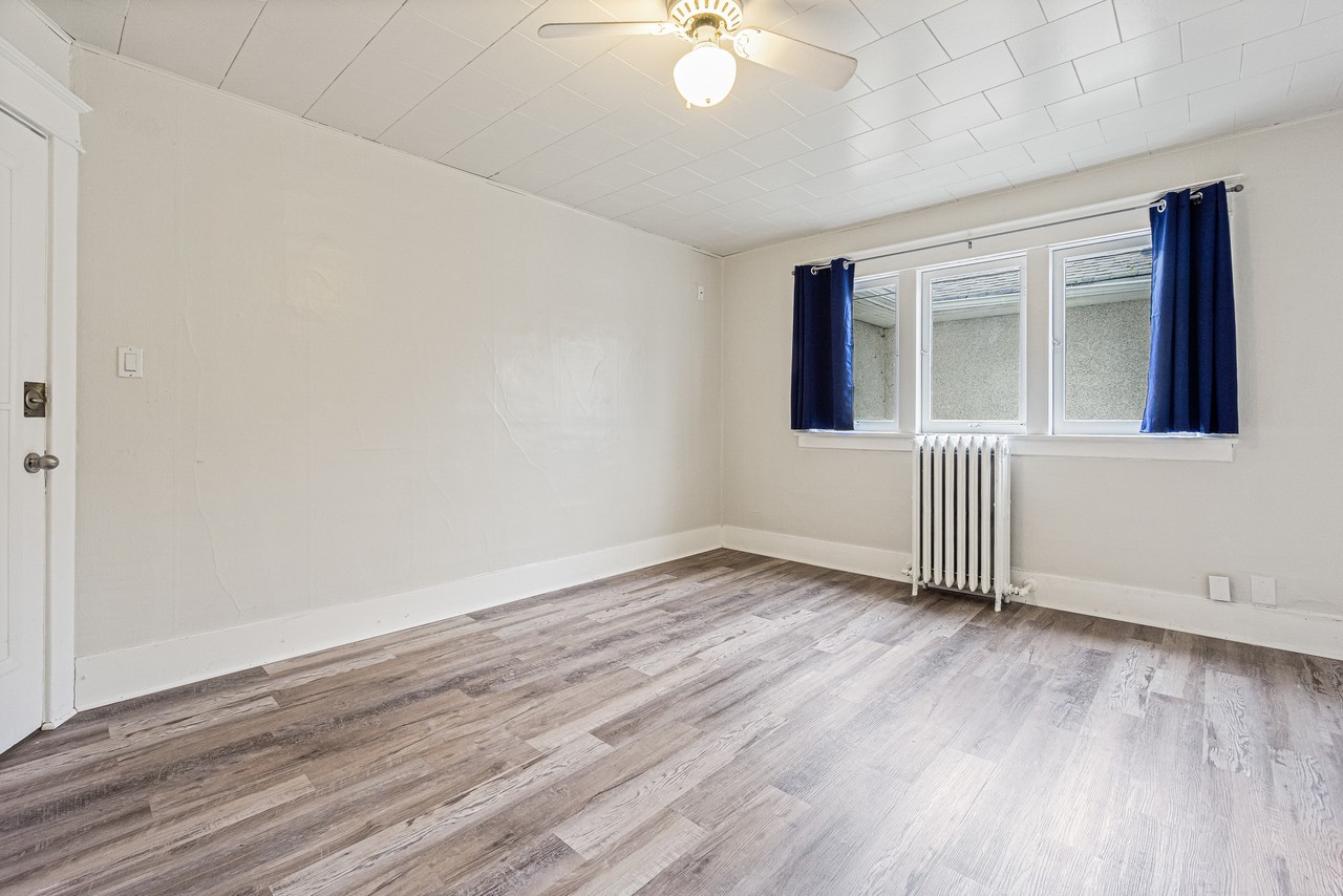 423 2nd St Ne #220 - Photo 3 of 50