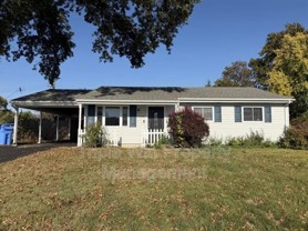 715 Central Pkwy - Photo 1 of 1