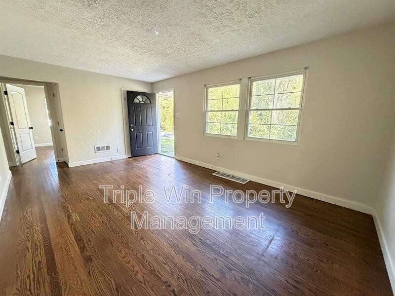 10185 Ventura Dr - Photo 6 of 27