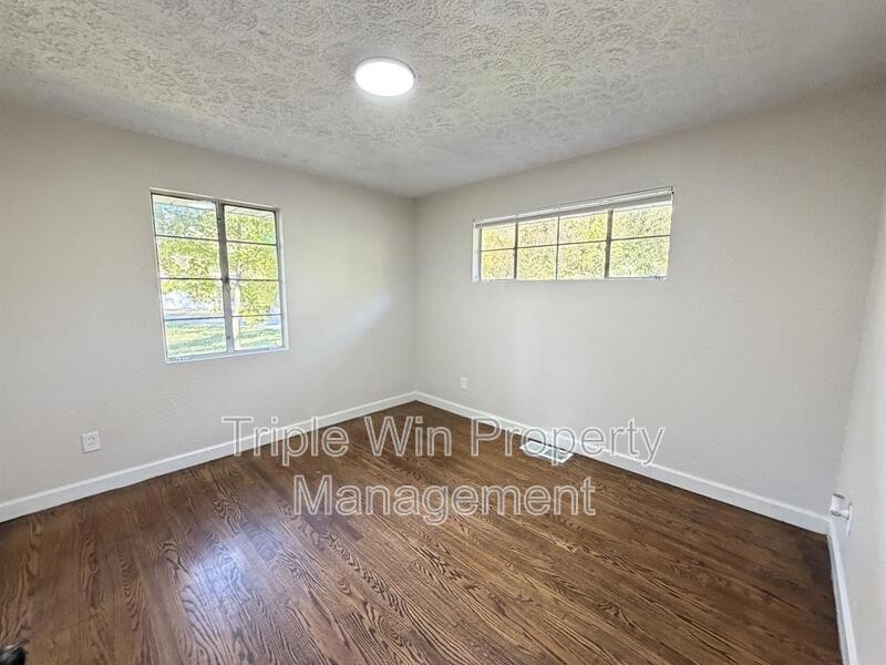 10185 Ventura Dr - Photo 7 of 27