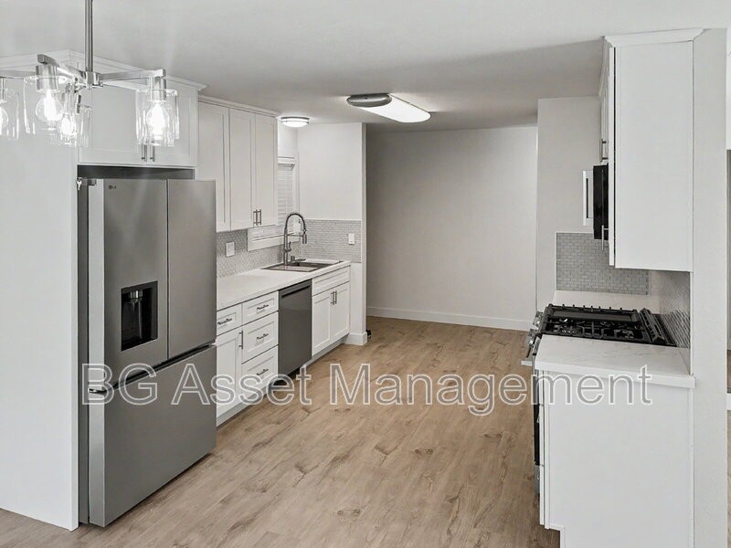 2876 Flannery Rd - Photo 3 of 13