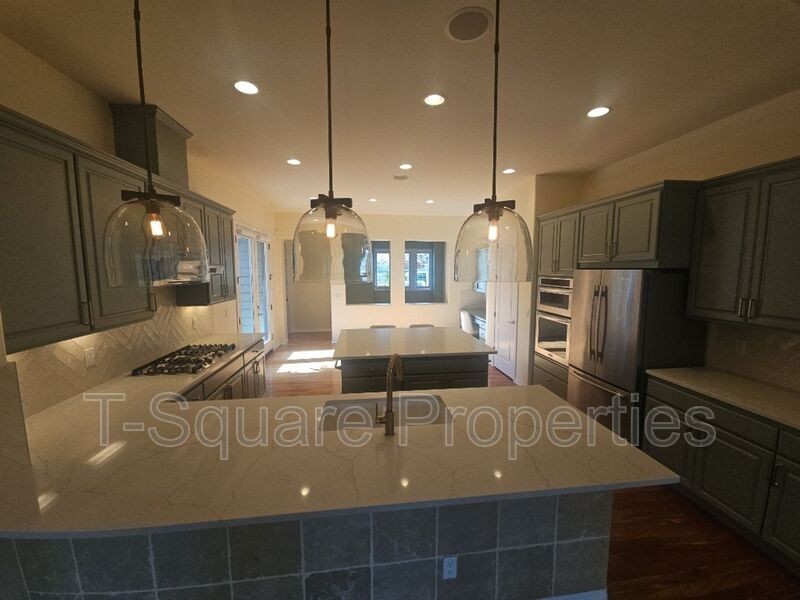 12428 232nd Ter Ne - Photo 2 of 36