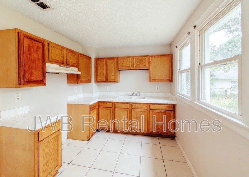 9032 5th Ave - Photo 2 of 19
