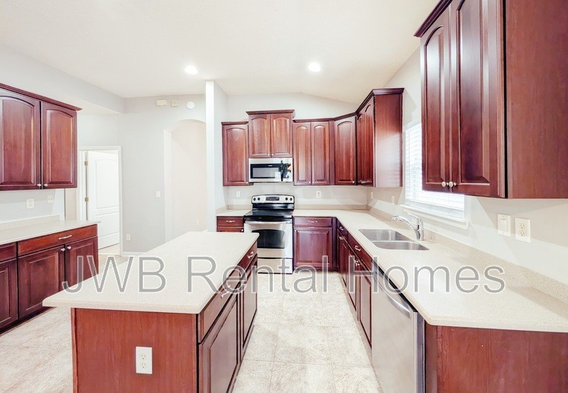 15110 Bulow Creek Dr - Photo 2 of 31