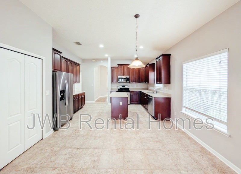15110 Bulow Creek Dr - Photo 7 of 31