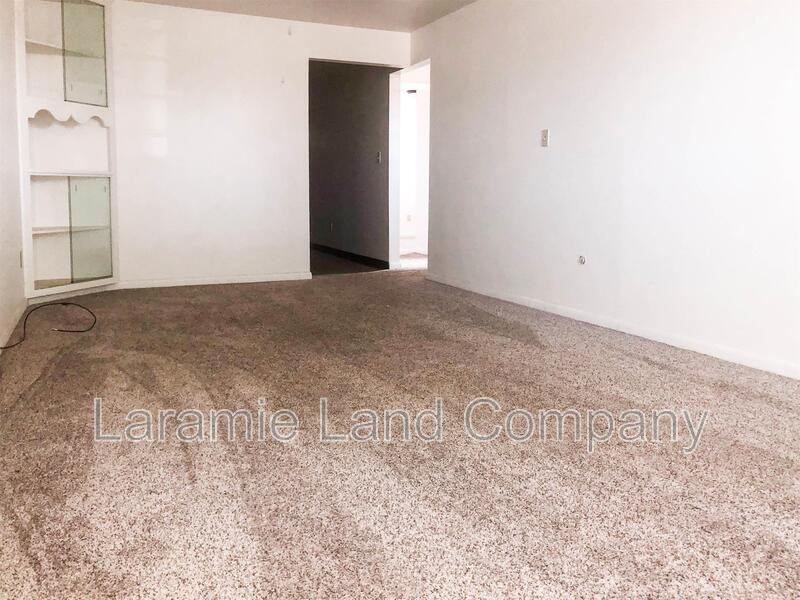 1451 N 5th St - Photo 3 of 9