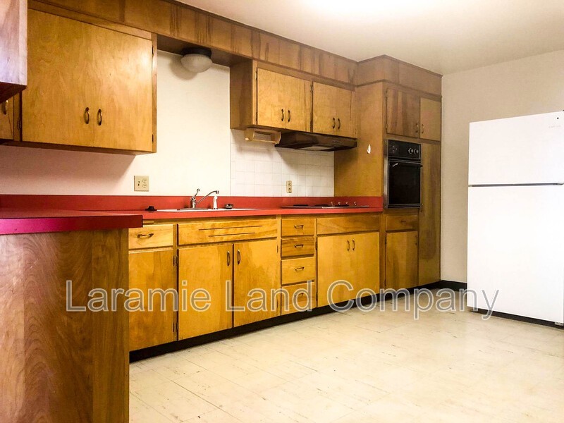 1451 N 5th St - Photo 4 of 9