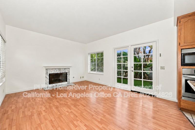 2601 Dorset Dr - Photo 3 of 22