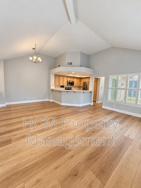 24241 Swiftriver Ct #11 - Photo 5 of 18