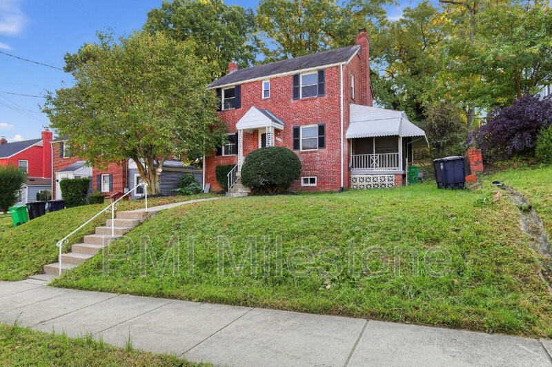 5415 14th Pl - Photo 2 of 31