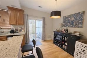 1401 Wedgewood Ct - Photo 6 of 19