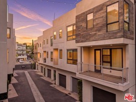 featured image of 2111 N Cahuenga Blvd ##11