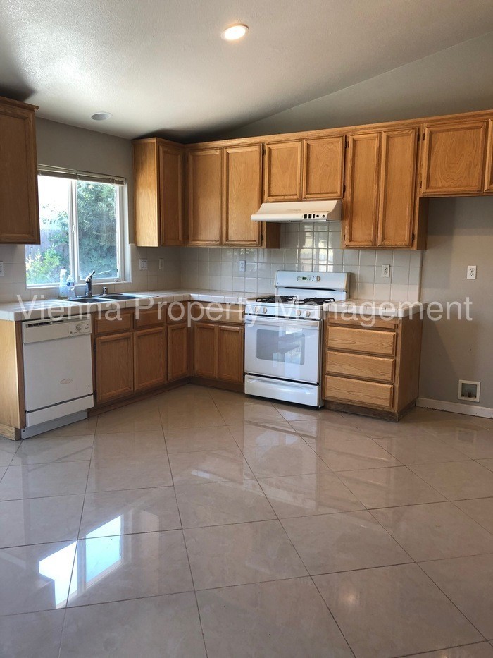7108 Prazzo Way - Photo 6 of 13