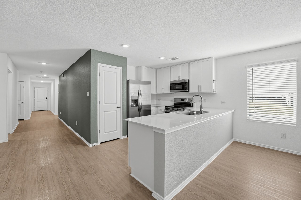319 Heritage Groves Rd - Photo 7 of 24