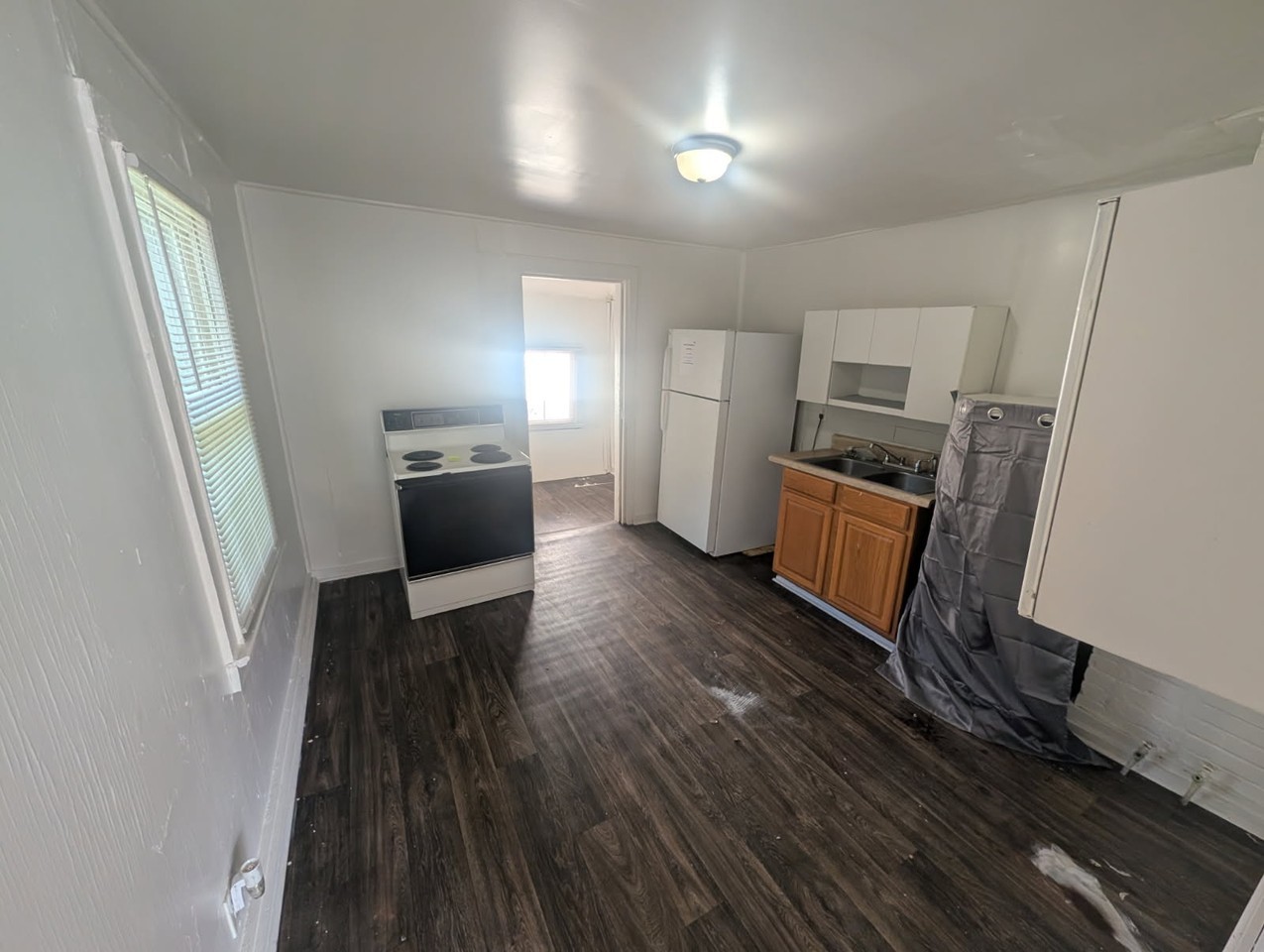 481 Bethlehem Dr - Photo 2 of 8
