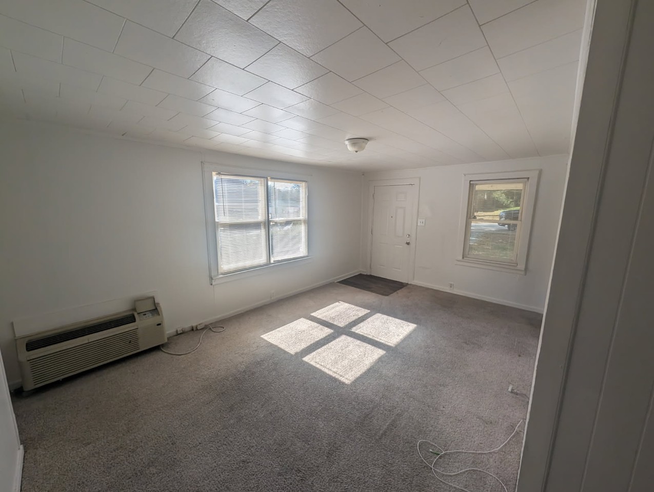 481 Bethlehem Dr - Photo 5 of 8