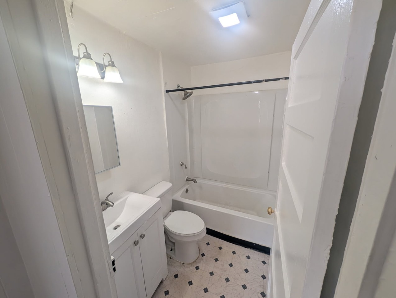 481 Bethlehem Dr - Photo 7 of 8