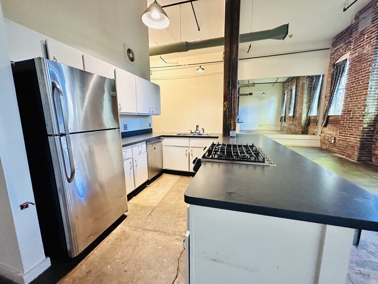 887 W Marietta St Nw - Photo 6 of 20