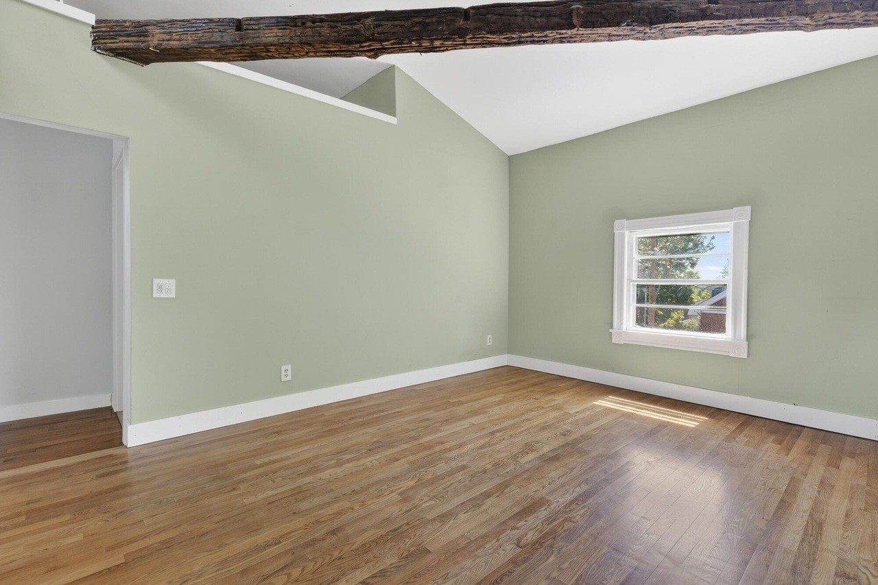 169 Danforth St - Photo 3 of 27
