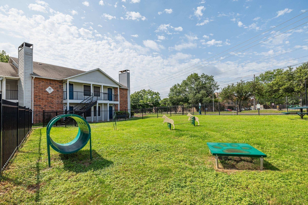 Reserve Apartments - Photo 2 of 10