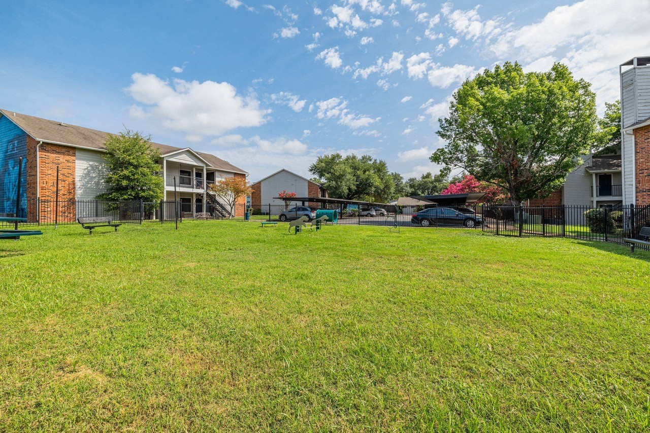 Reserve Apartments - Photo 3 of 10